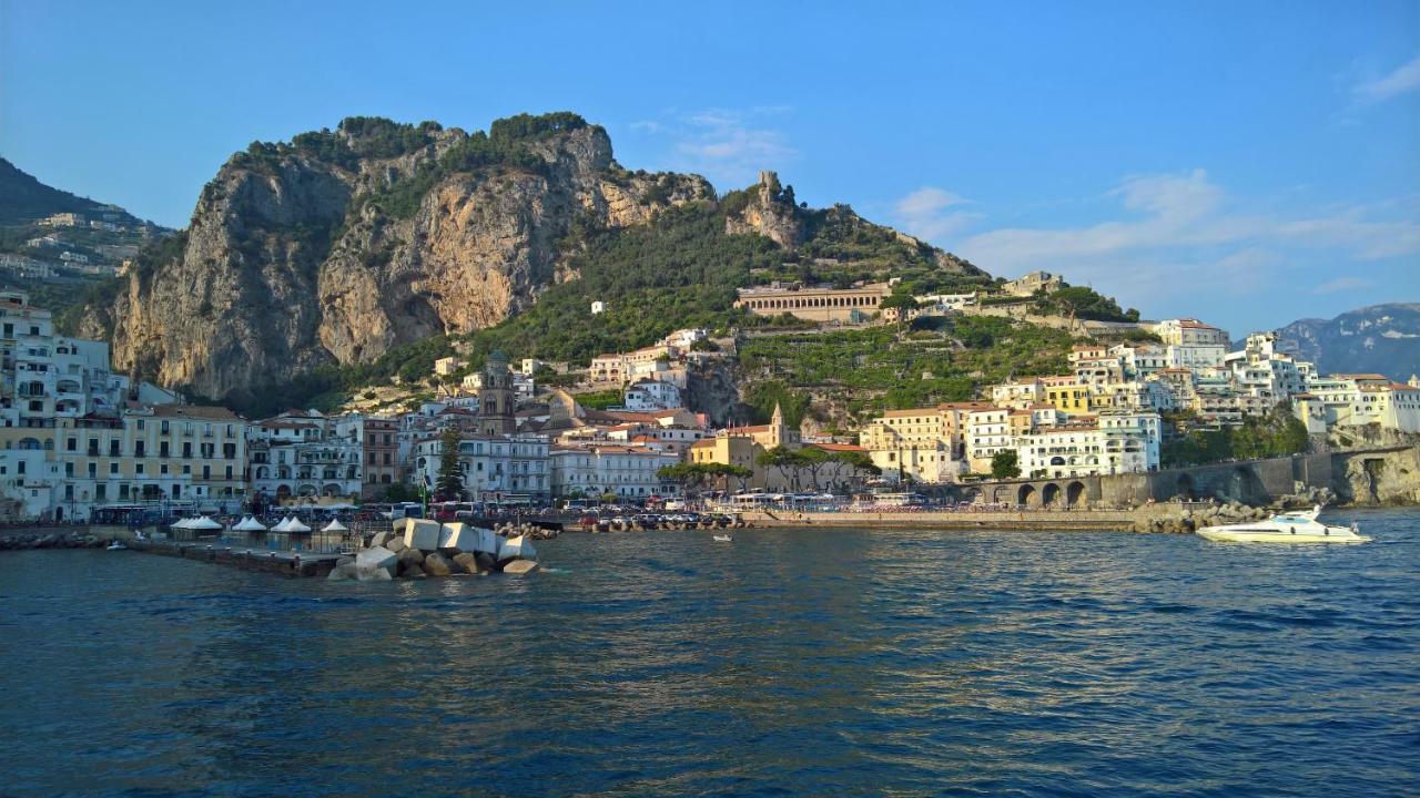 Casa Vacanze Archi Medievali Salerno Exterior foto